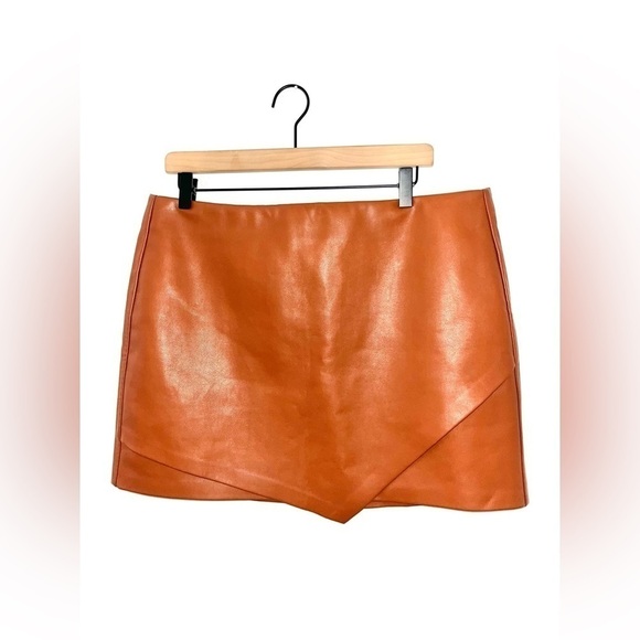 LAST CHANCE BLANKNYC NWT Camel Brown Faux Leather Layered Mini Skirt Size 32 - Picture 9 of 11